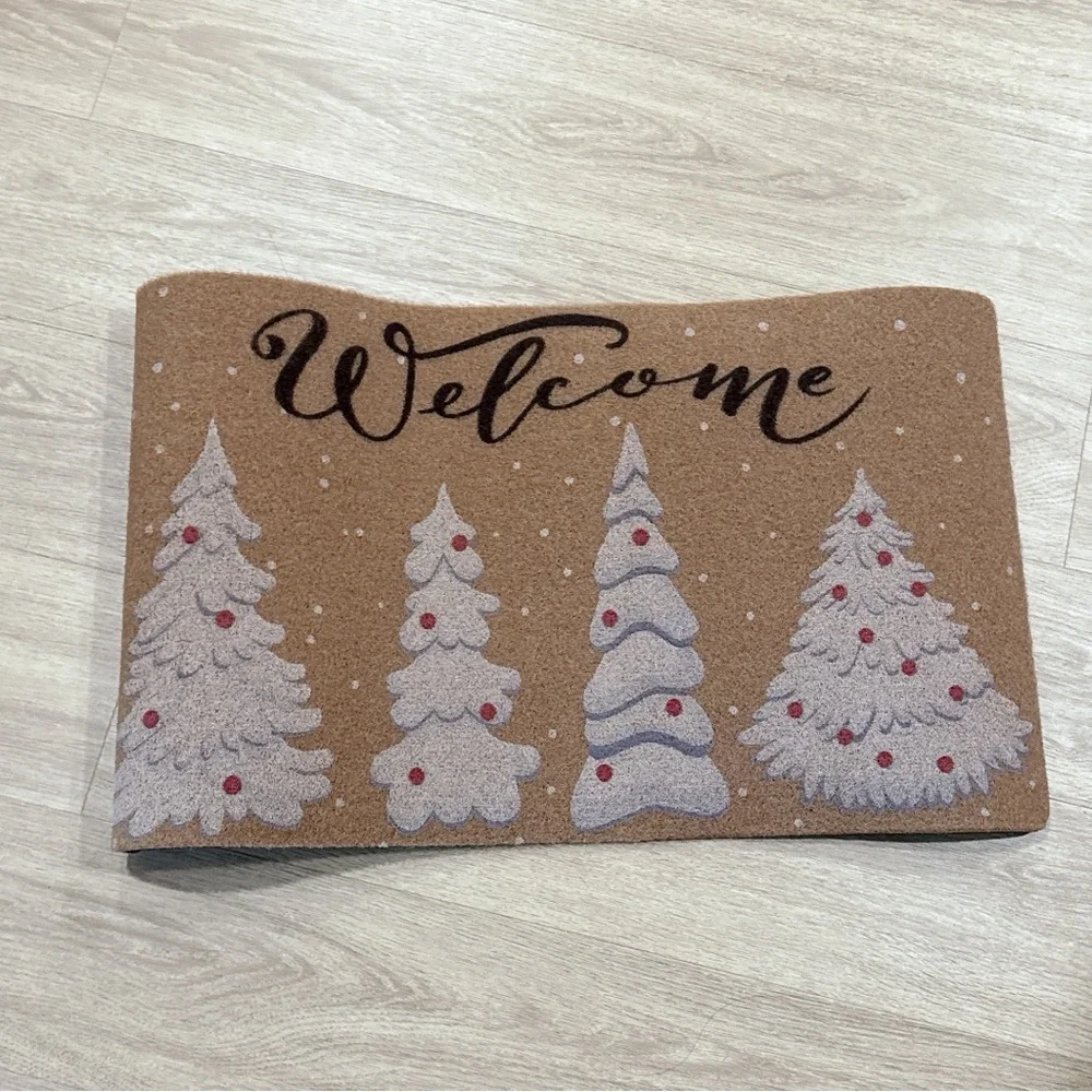 Festive Welcome Doormat - Brown and White